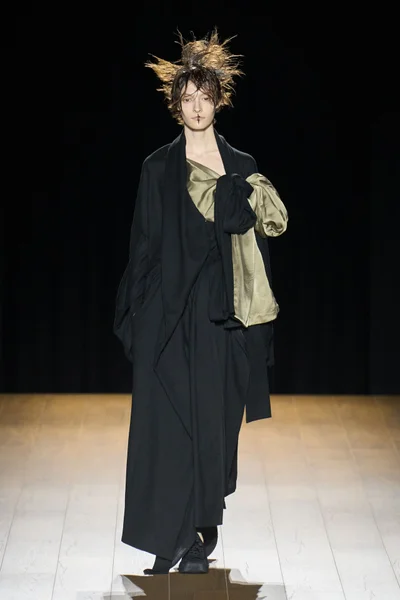Look 1